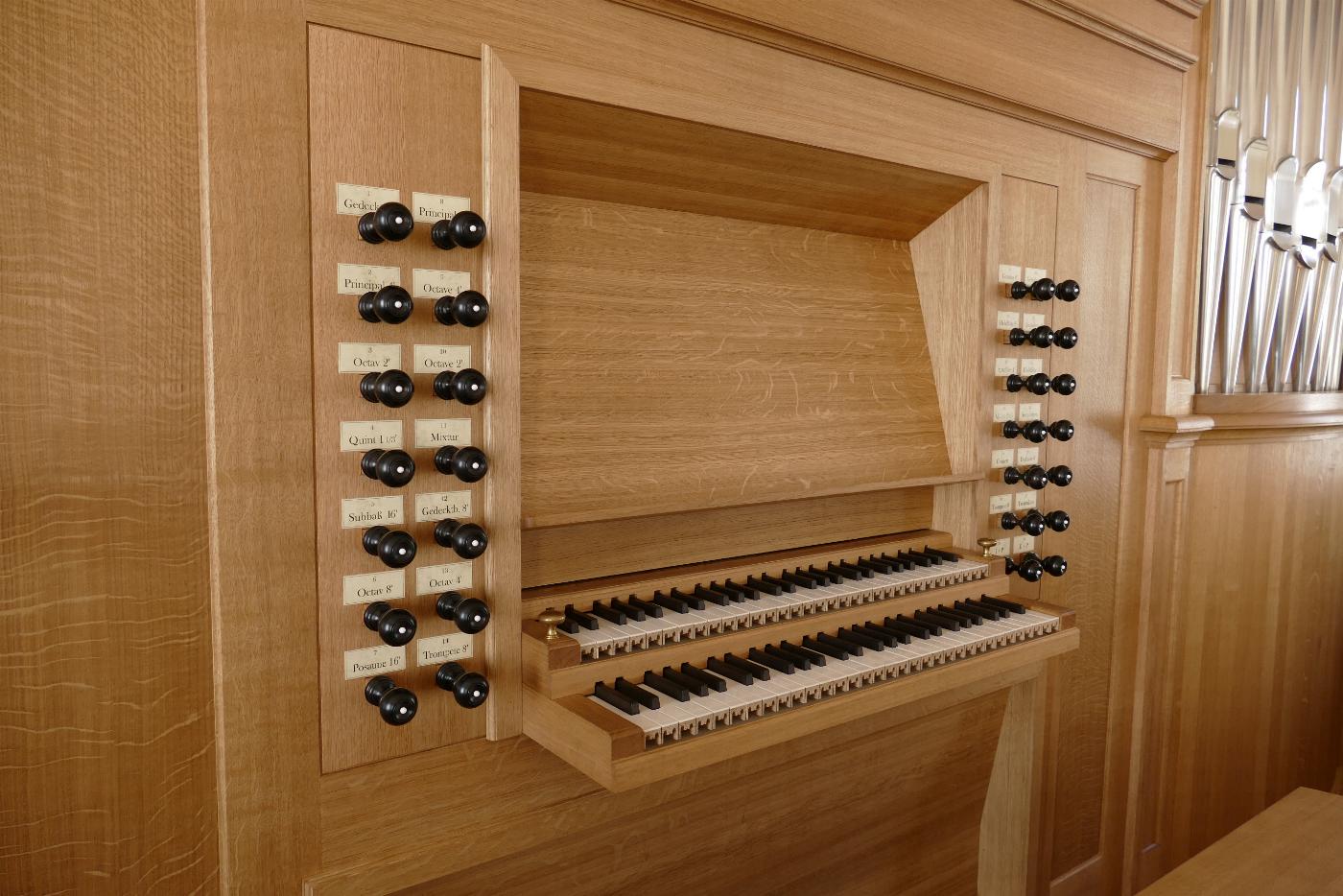 Neue Orgel der Katholischen Pfarrkirche St. Leodegar und Marzellus Murg-Hänner, Spieltisch. Jens Steinhoff Orgelbau